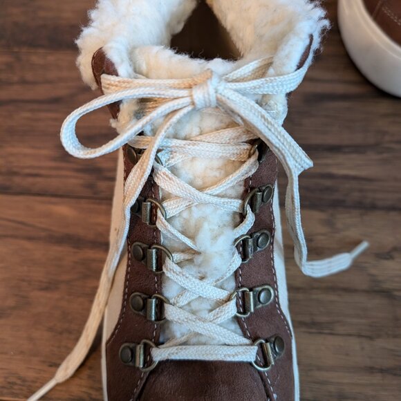 American Eagle Cozy Hiker High top suede sneakers boots brown size 9 - Picture 10 of 15